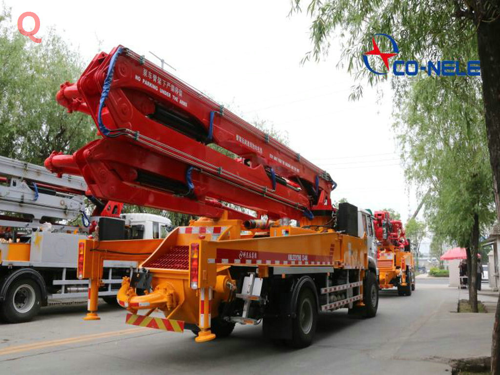 小型泵車，小型混凝土泵車，天泵