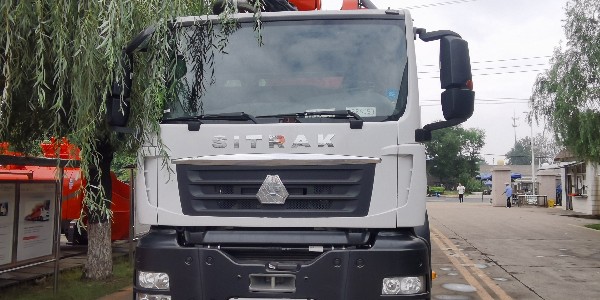 泵車以下2點(diǎn)步驟做好，使用過程中，注意保養(yǎng)