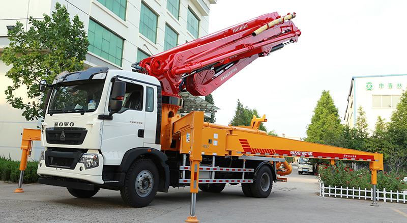 科尼樂小泵車迎新春，團(tuán)結(jié)力量共創(chuàng)輝煌