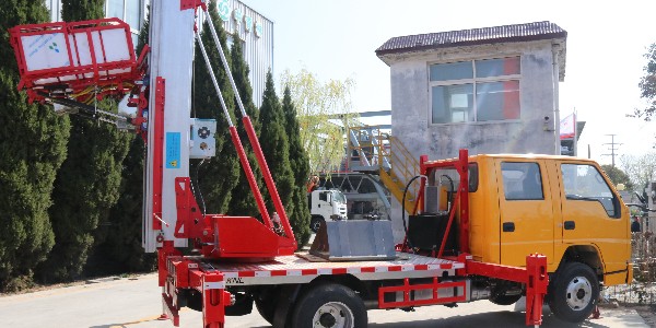 科尼樂32米云梯車搬運(yùn)，省時省力，它的作用有哪些你知道嗎