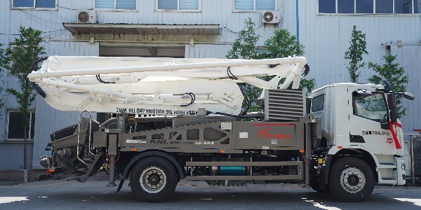 泵車不僅減輕施工的負(fù)擔(dān)，還能輕松施工